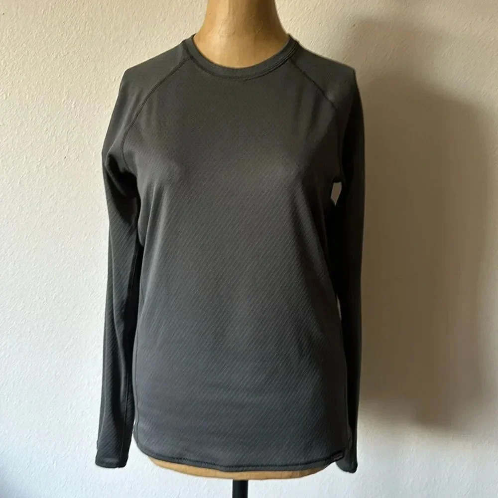 Patagonia sz S grey Capilene Midweight long sleeve great pre owned condition